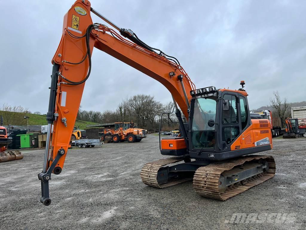 Doosan DX 140 LC Excavadoras sobre orugas