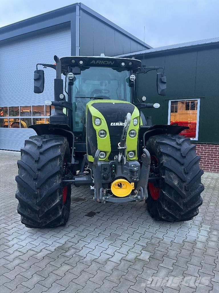 CLAAS Arion 660 Tractores