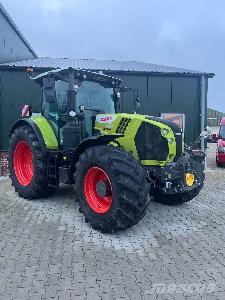 CLAAS Arion 660 Tractores
