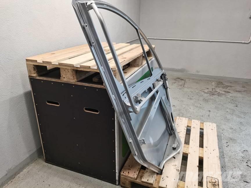 Manitou MLT 741 door Cabina