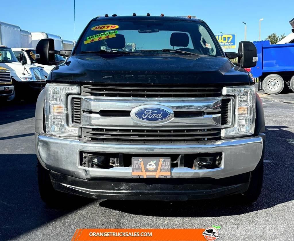 Ford 2019 FORD F-550 Vehículos de reciclaje