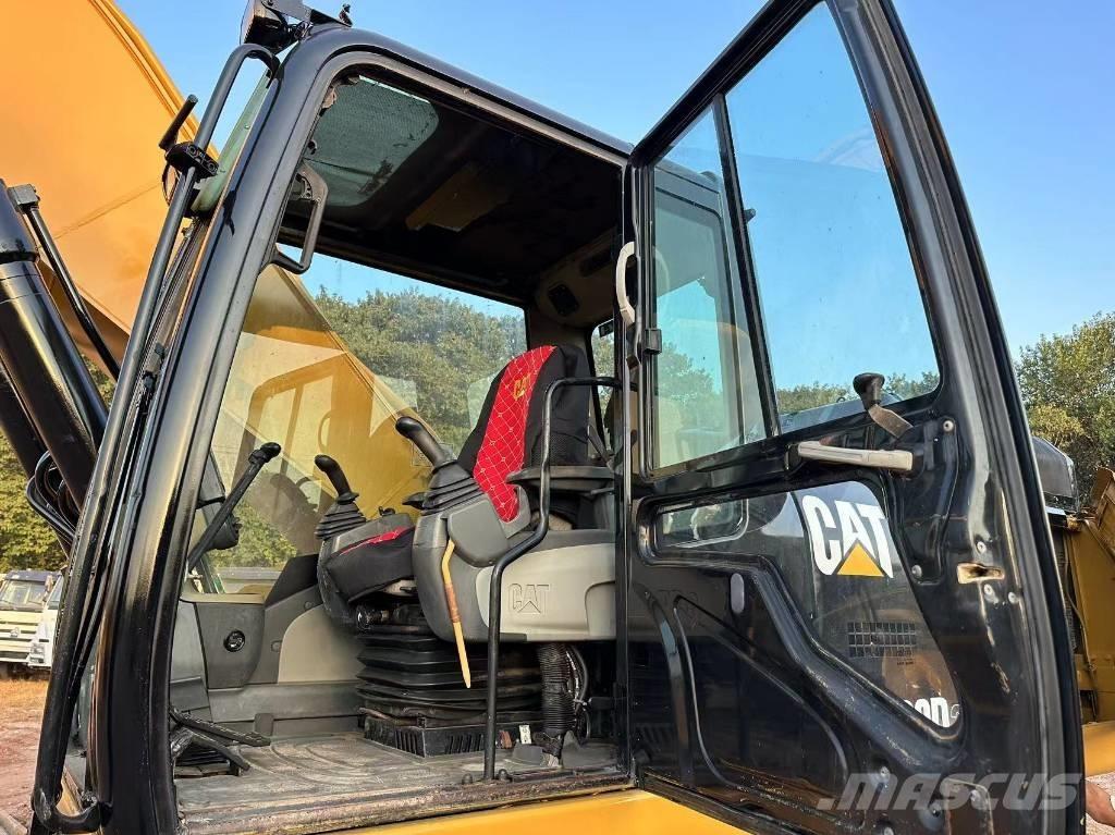 CAT 330 D2L Excavadoras sobre orugas