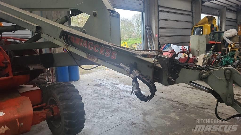 Manitou 165 ATJ Plataformas con brazo de elevación manual