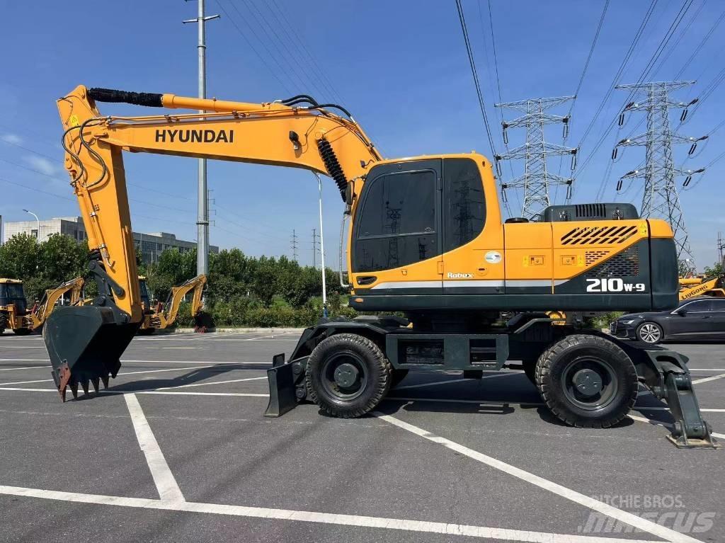 Hyundai 210W-9 Excavadoras de ruedas