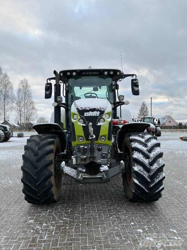 CLAAS Axion 850 Tractores