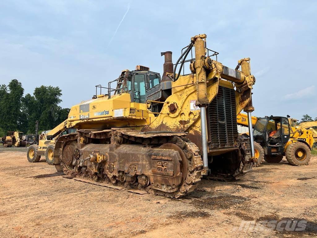 Komatsu D 575 A-3 Buldozer sobre oruga