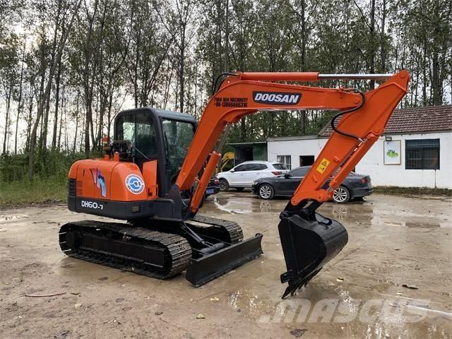 Doosan DH 140 Excavadoras de ruedas