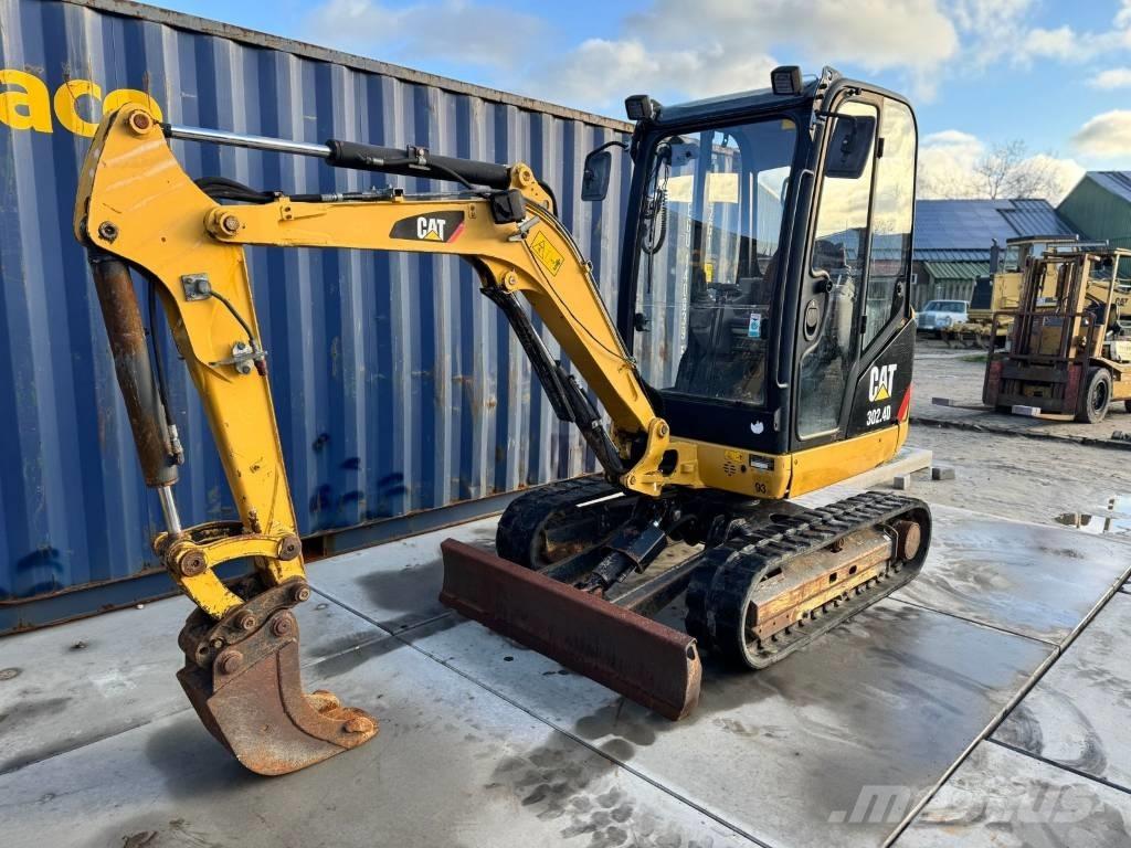 CAT 302.4 D Miniexcavadoras