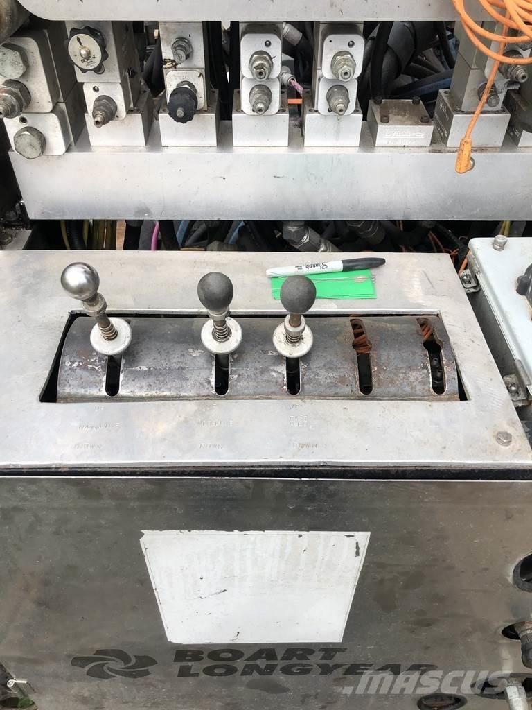 Boart Longyear LF230 Perforadores de túneles y minería subterránea