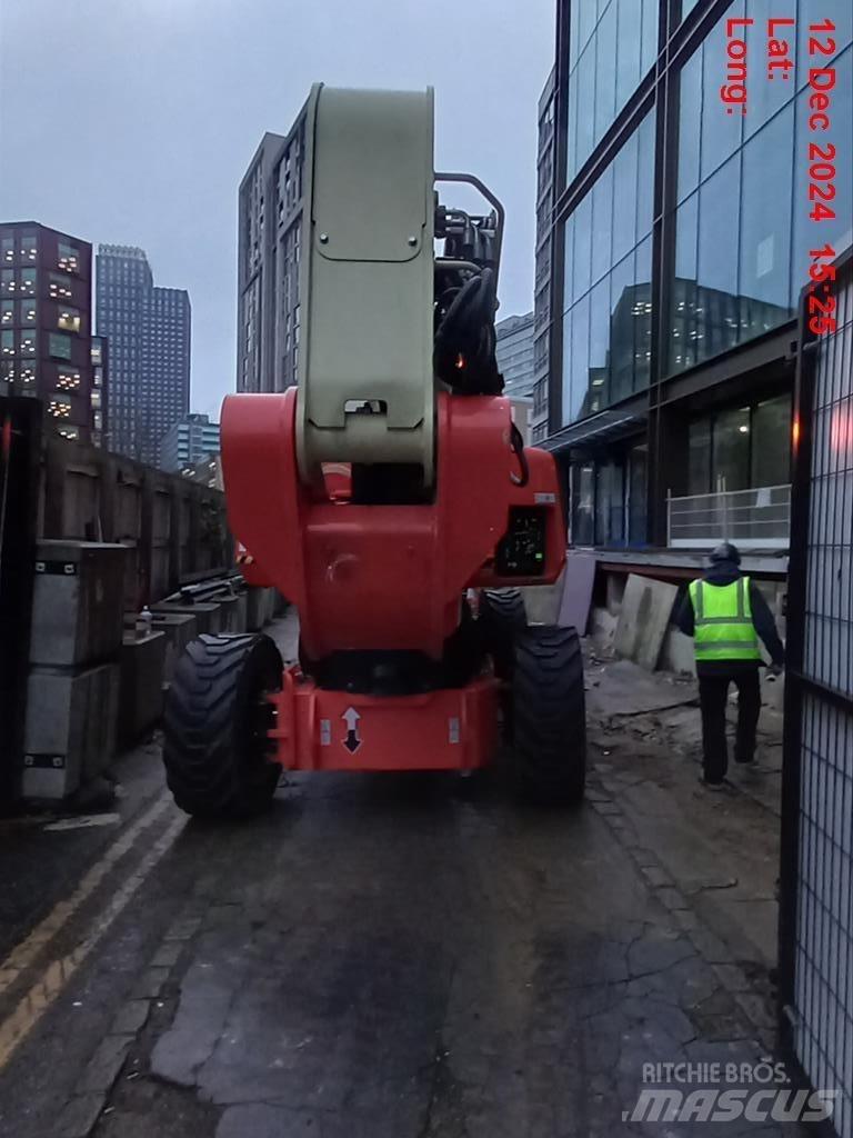 JLG 1250 AJP Plataformas con brazo de elevación manual