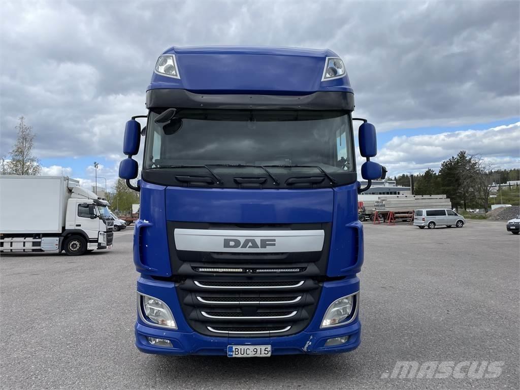 DAF XF510 6x2 Camiones elevadores de gancho