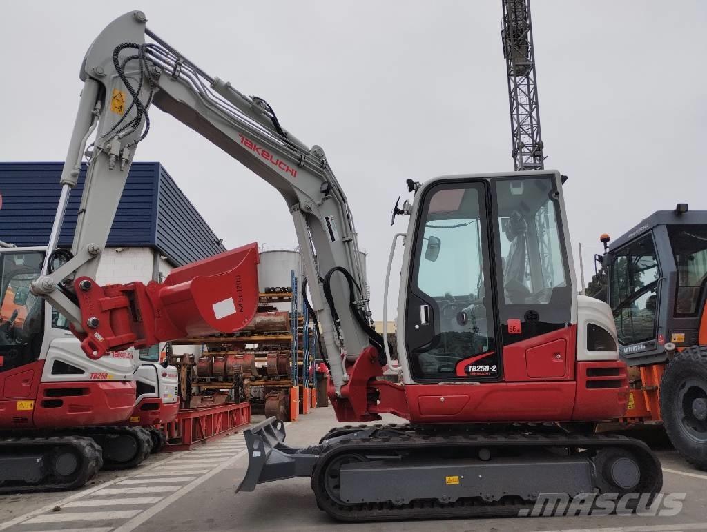 Takeuchi TB 250 2 Miniexcavadoras