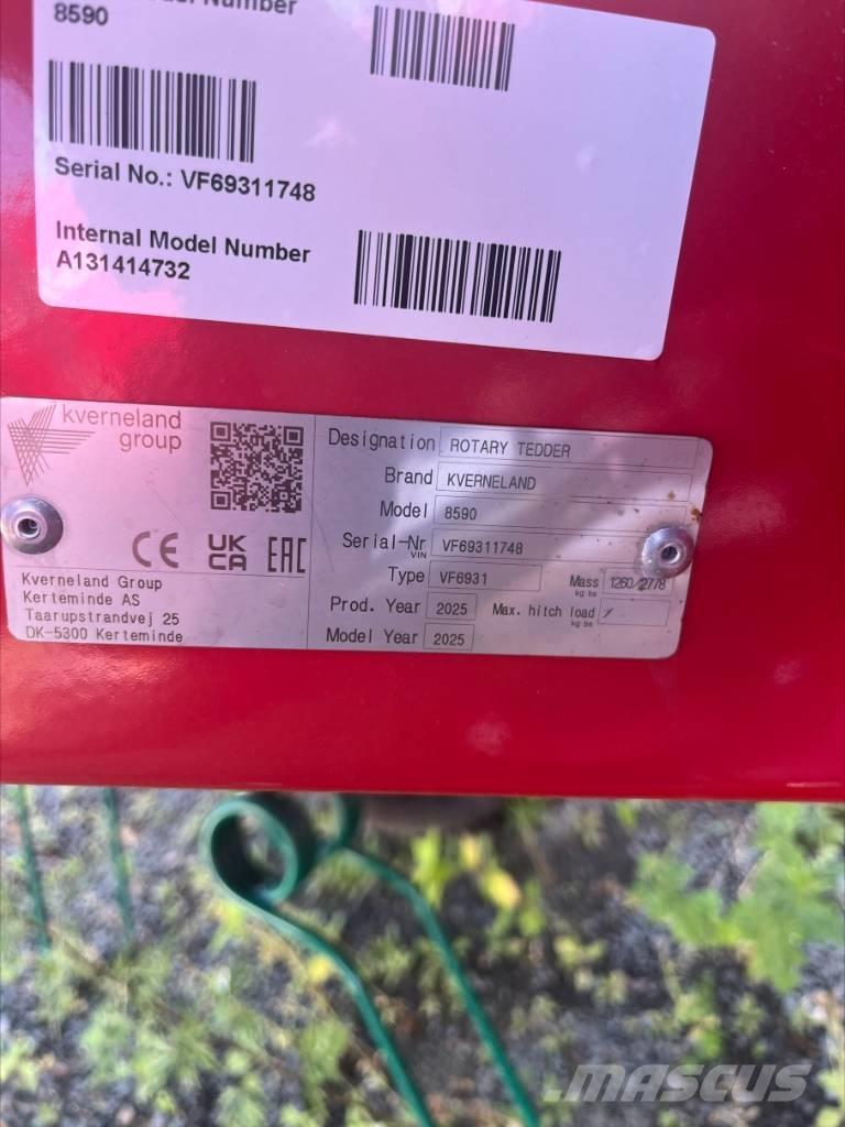 Kverneland 8590 Rastrilladoras y rastrilladoras giratorias
