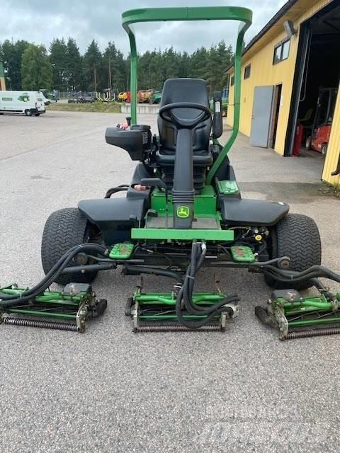 John Deere 7500A Tractores corta-césped