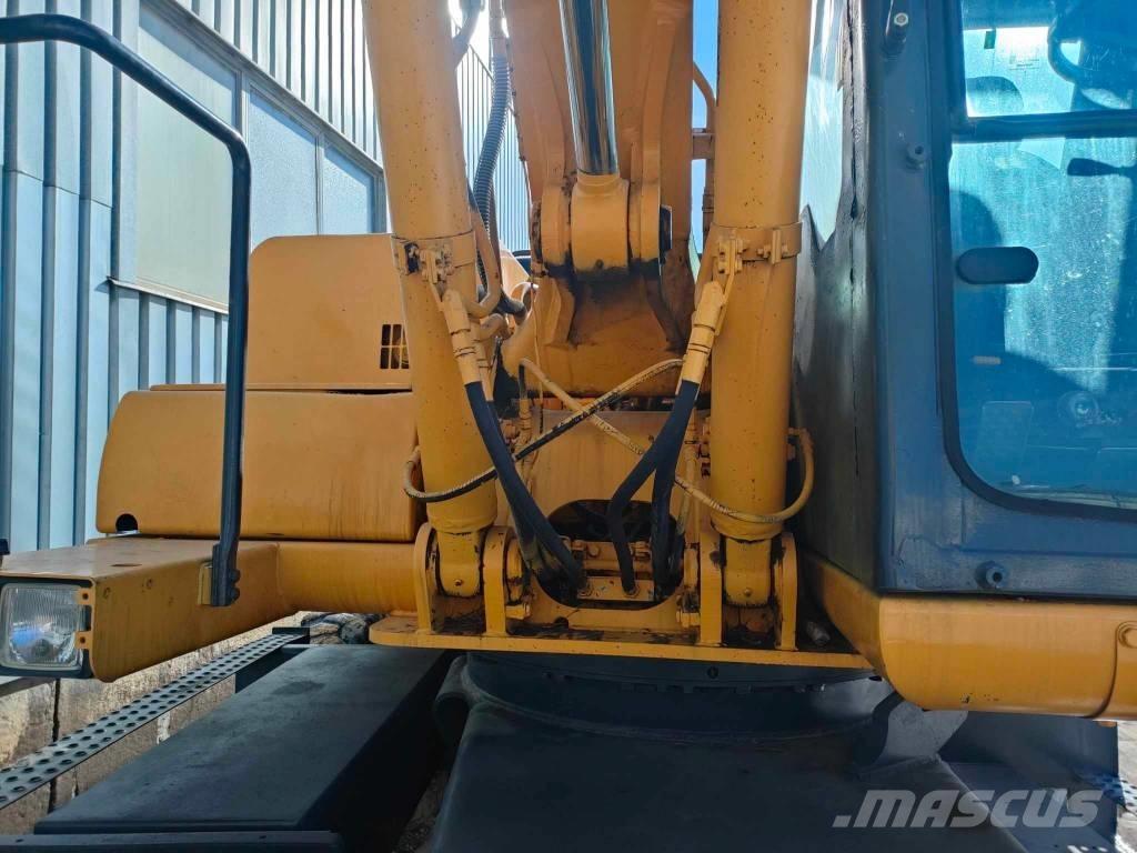 Komatsu PW 130ES-6K Excavadoras de ruedas