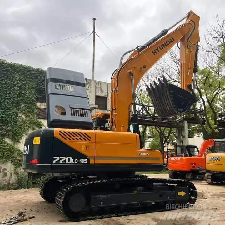 Hyundai R220LC-9S Excavadoras sobre orugas