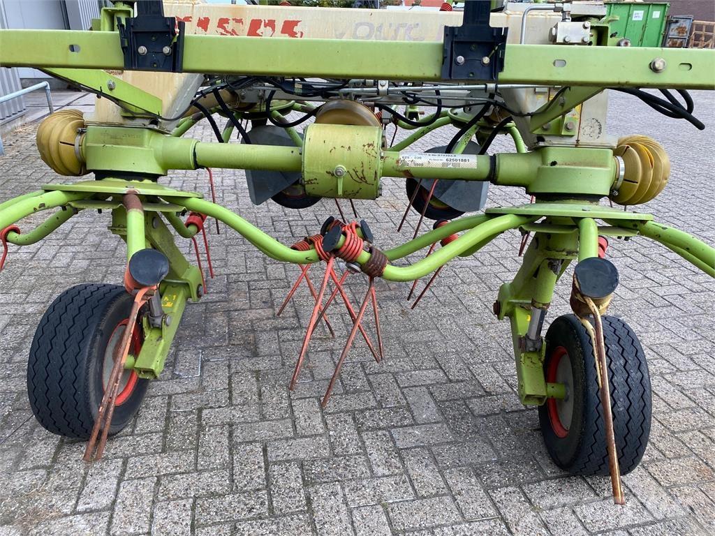 CLAAS volto 1050T Rastrilladoras y rastrilladoras giratorias