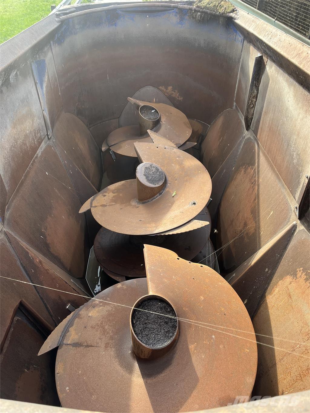  Europcomp Dualmix Mezcladoras distribuidoras