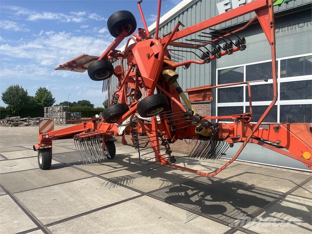 Kuhn 7302 DL Rastrilladoras y rastrilladoras giratorias