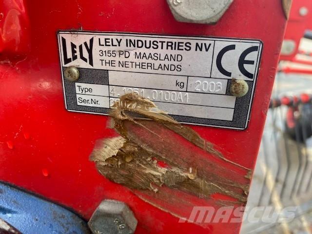 Lely Hibiscus 725 Rastrilladoras y rastrilladoras giratorias