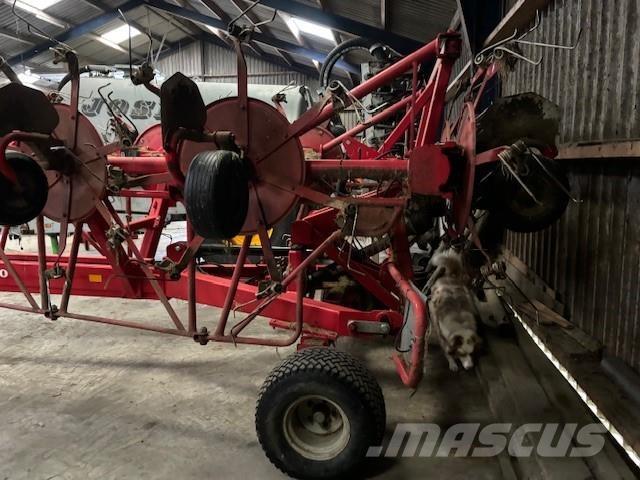Lely Lotus 1020 Rastrilladoras y rastrilladoras giratorias