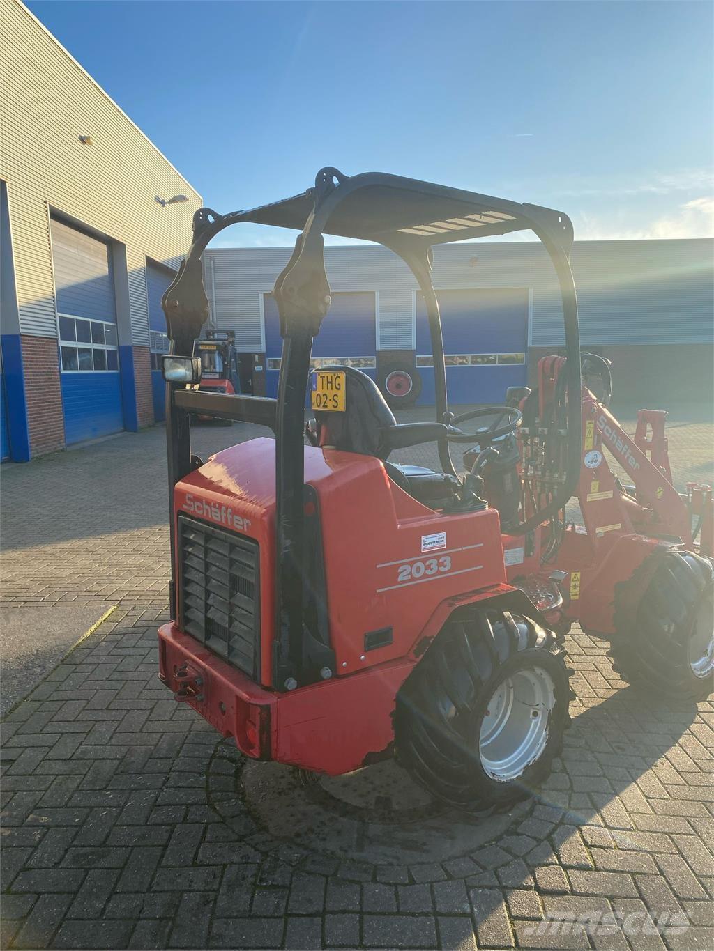 Schäffer 2033 Cargadoras y excavadoras frontales