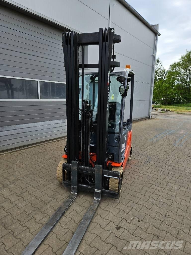 Toyota 8FBM16T Carretillas de horquilla eléctrica