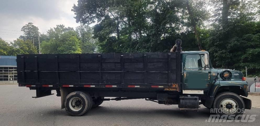 Ford L 7000 Bañeras basculantes usadas