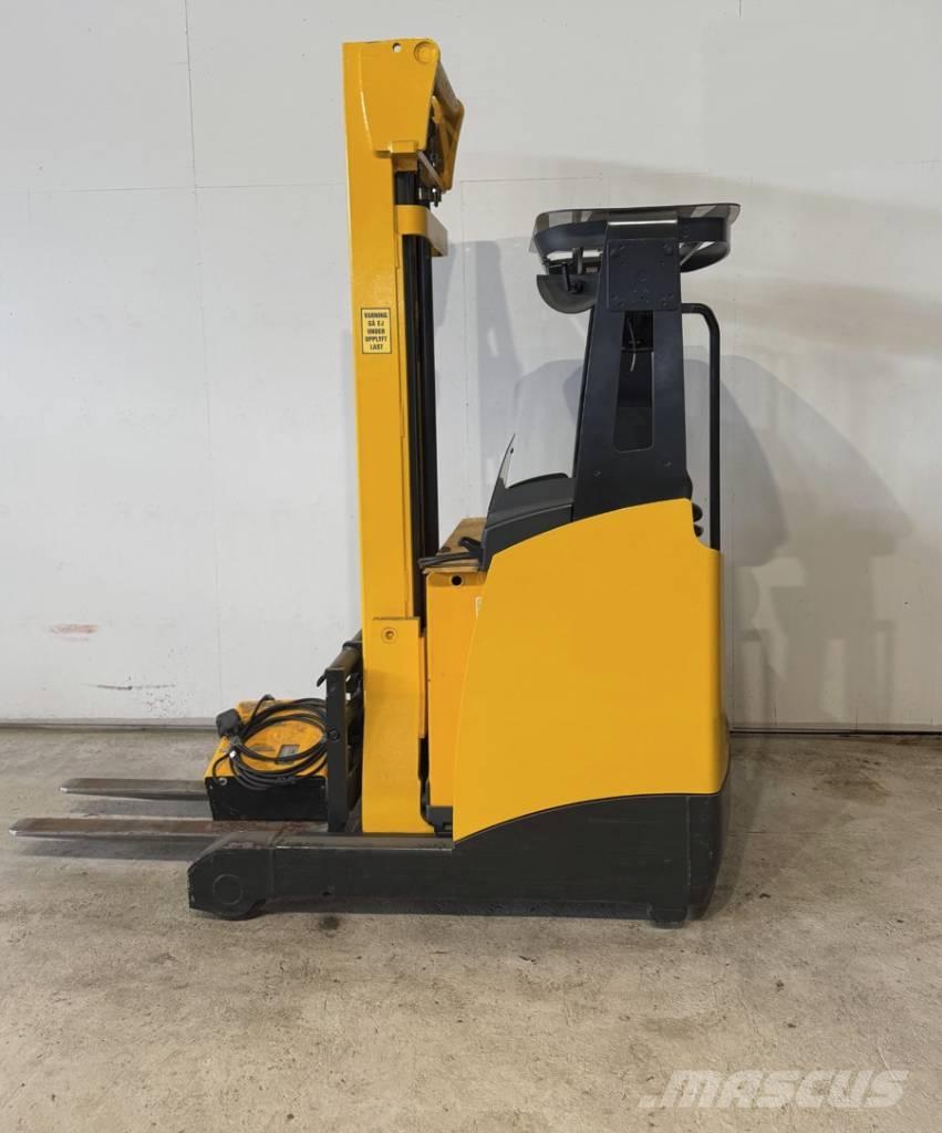 Jungheinrich ETV 112 Montacargas de alcance de gran altura