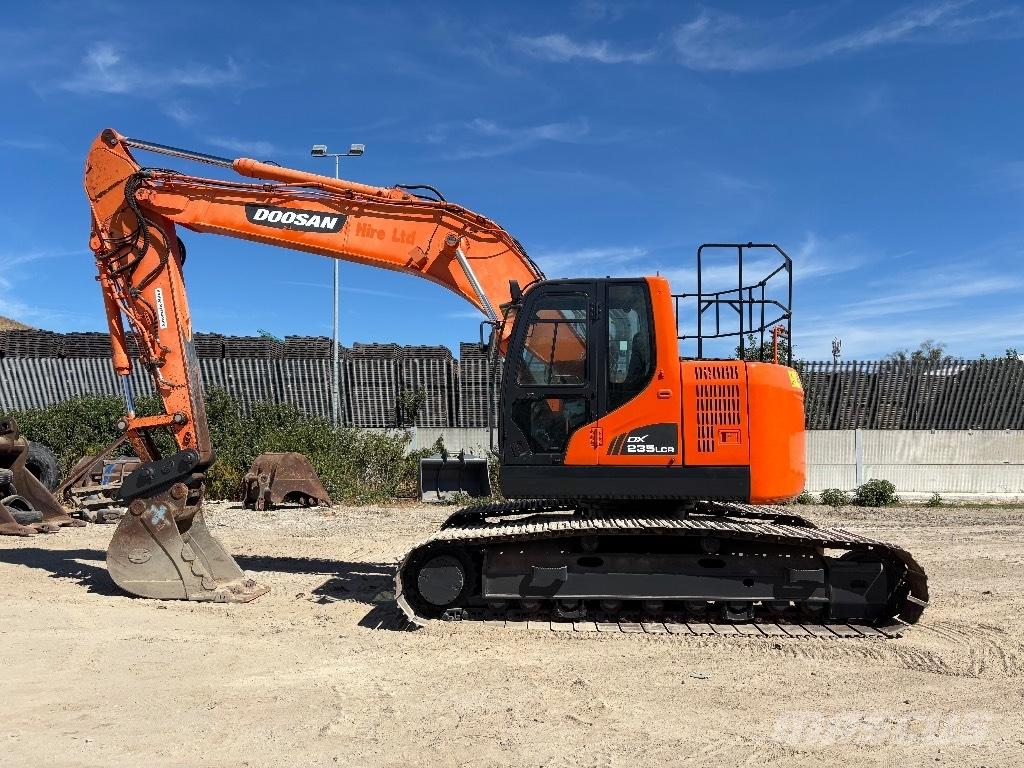 Doosan DX 235 LCR Excavadoras sobre orugas