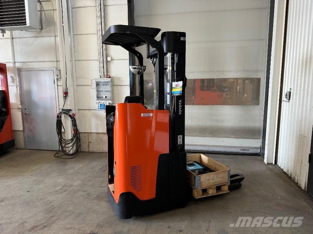 Toyota SSI160LN Apiladoras eléctricos