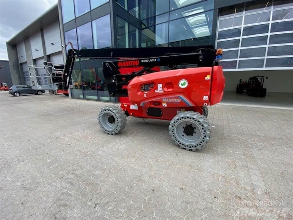 Manitou 200ATJE Plataformas con brazo de elevación manual