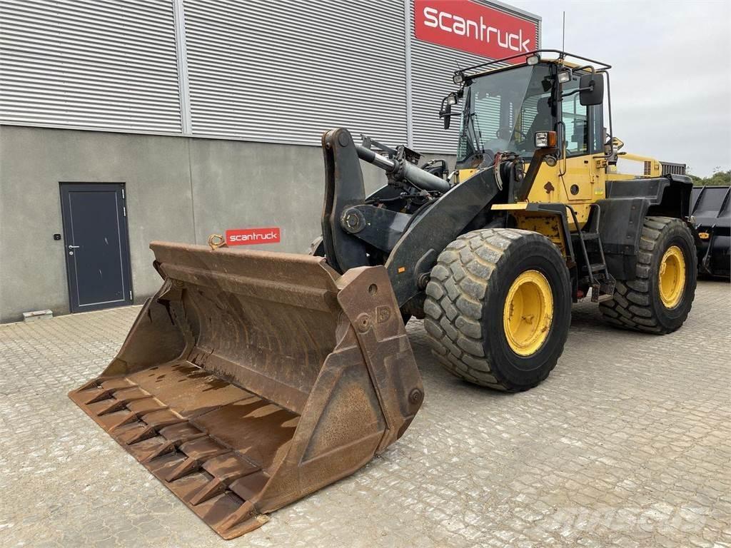 Komatsu WA320PZ-6 Cargadoras sobre ruedas