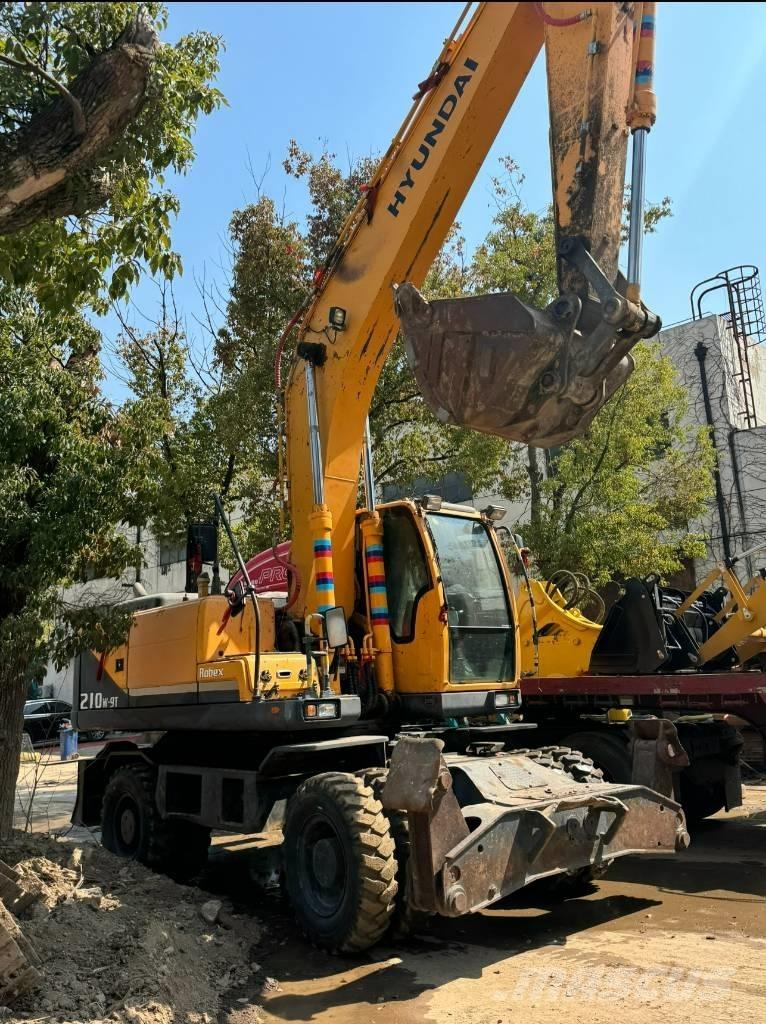 Hyundai 210W-9 Excavadoras de ruedas