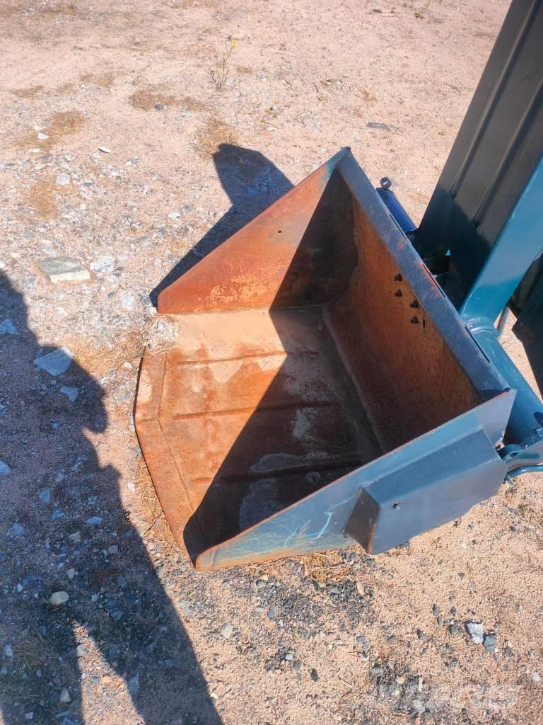  Takakuormain Otras máquinas de jardinería y limpieza urbana