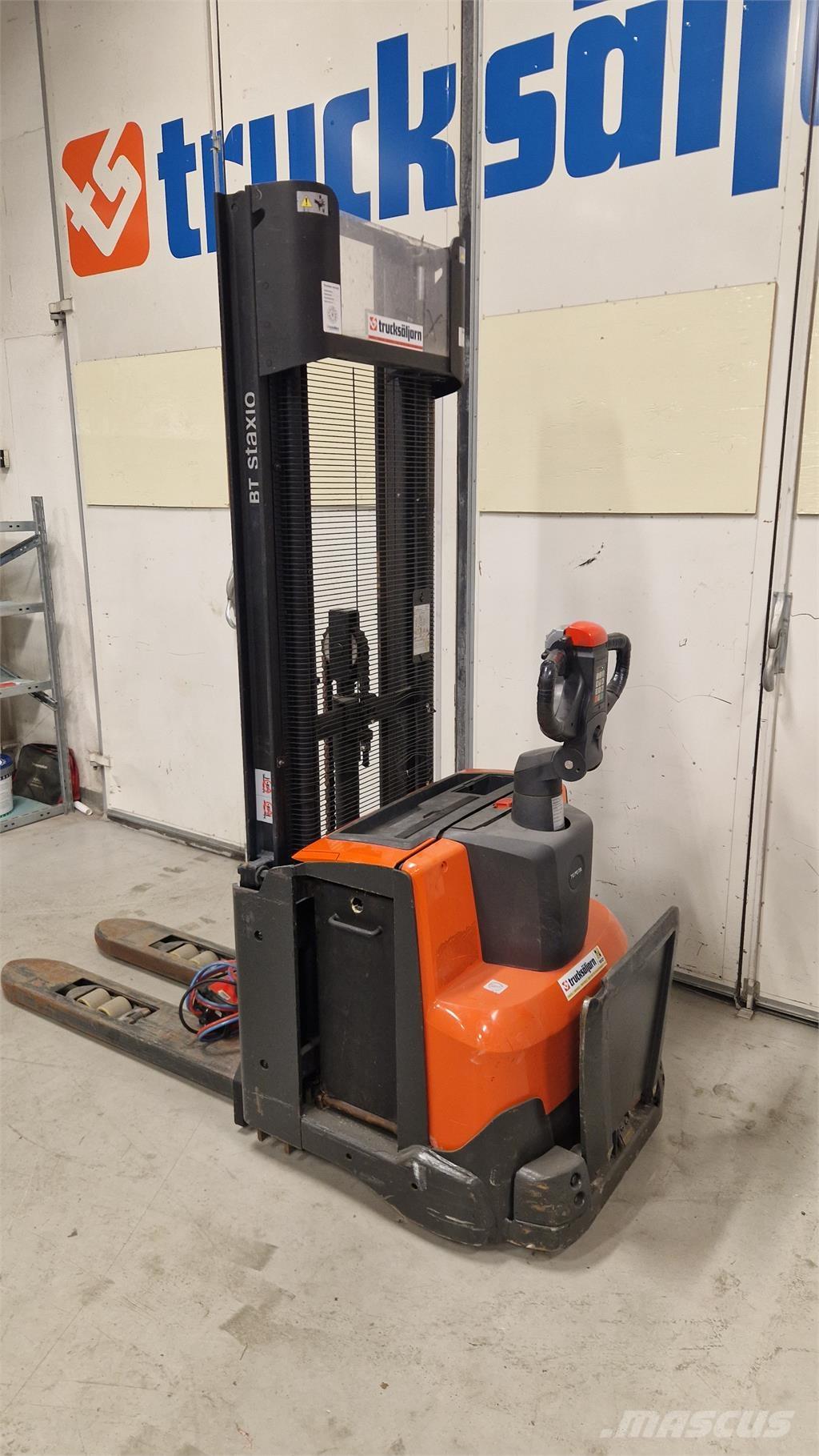 Toyota SWE120L Apiladoras eléctricos