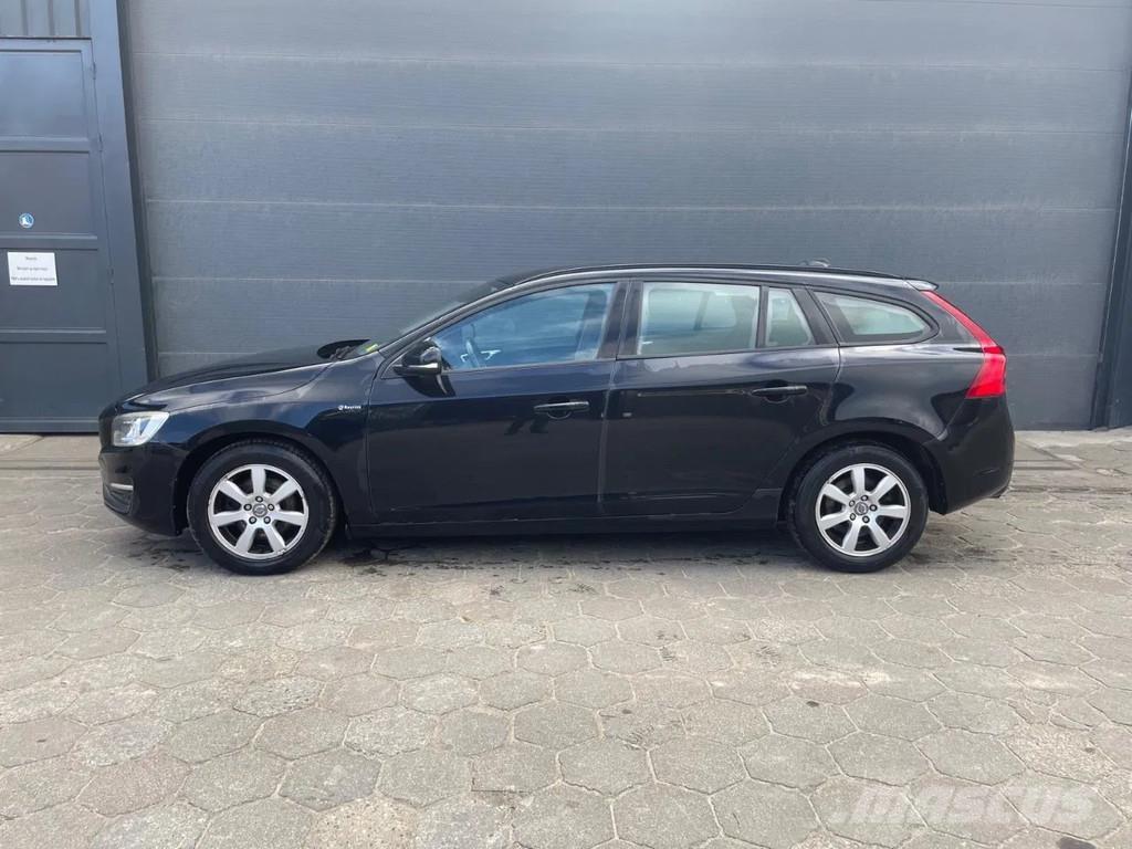 Volvo V60 . Carros