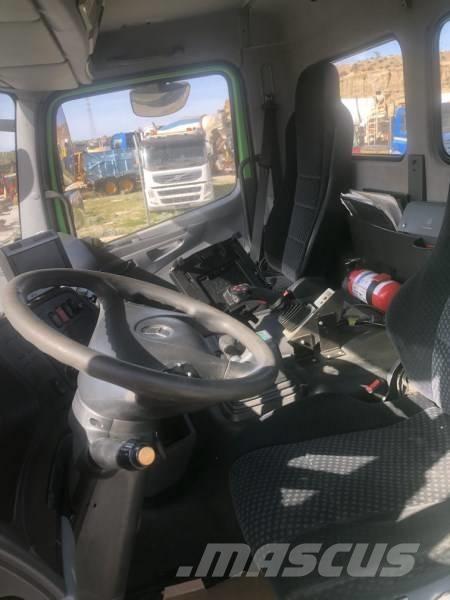 Mercedes-Benz 1829 Camiones desmontables