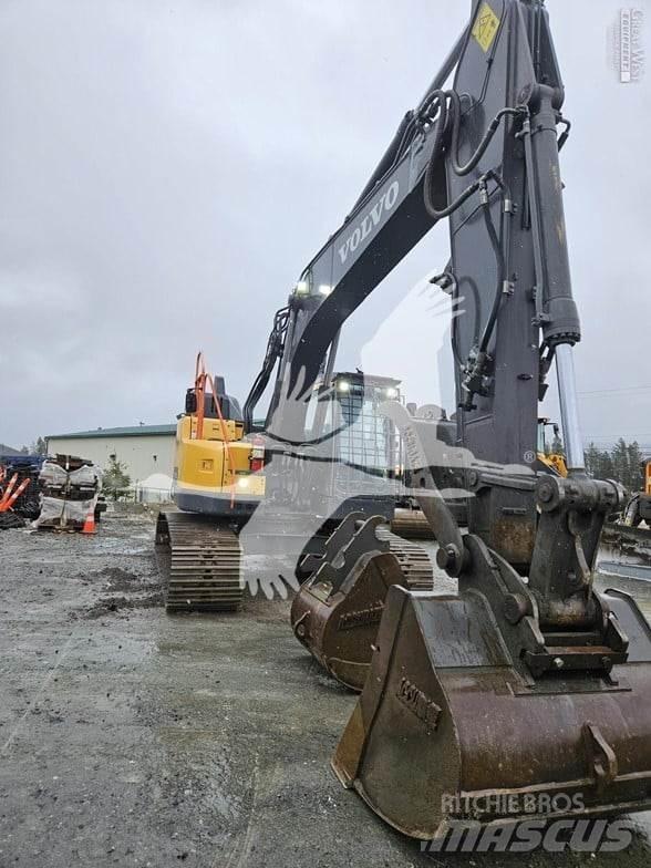 Volvo ECR235EL Excavadoras sobre orugas