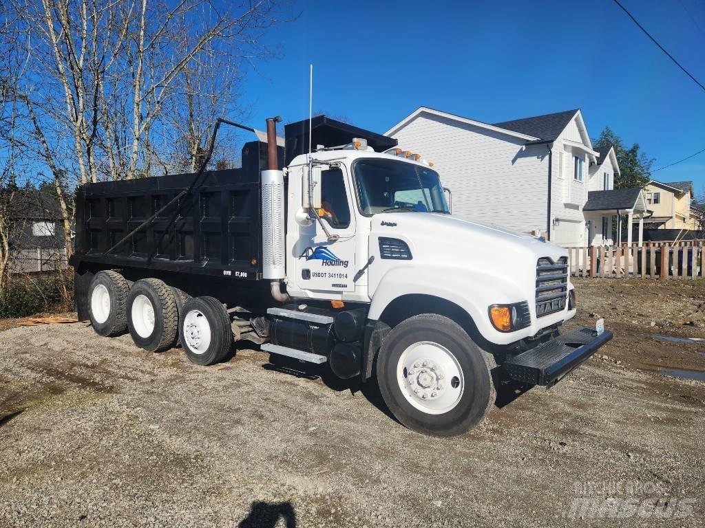 Mack Granite Bañeras basculantes usadas