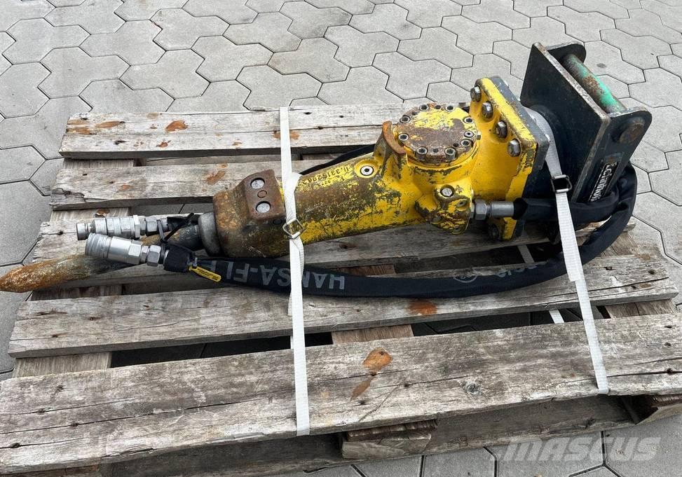 Epiroc SB 102 Palas mecánicas pulverizadoras