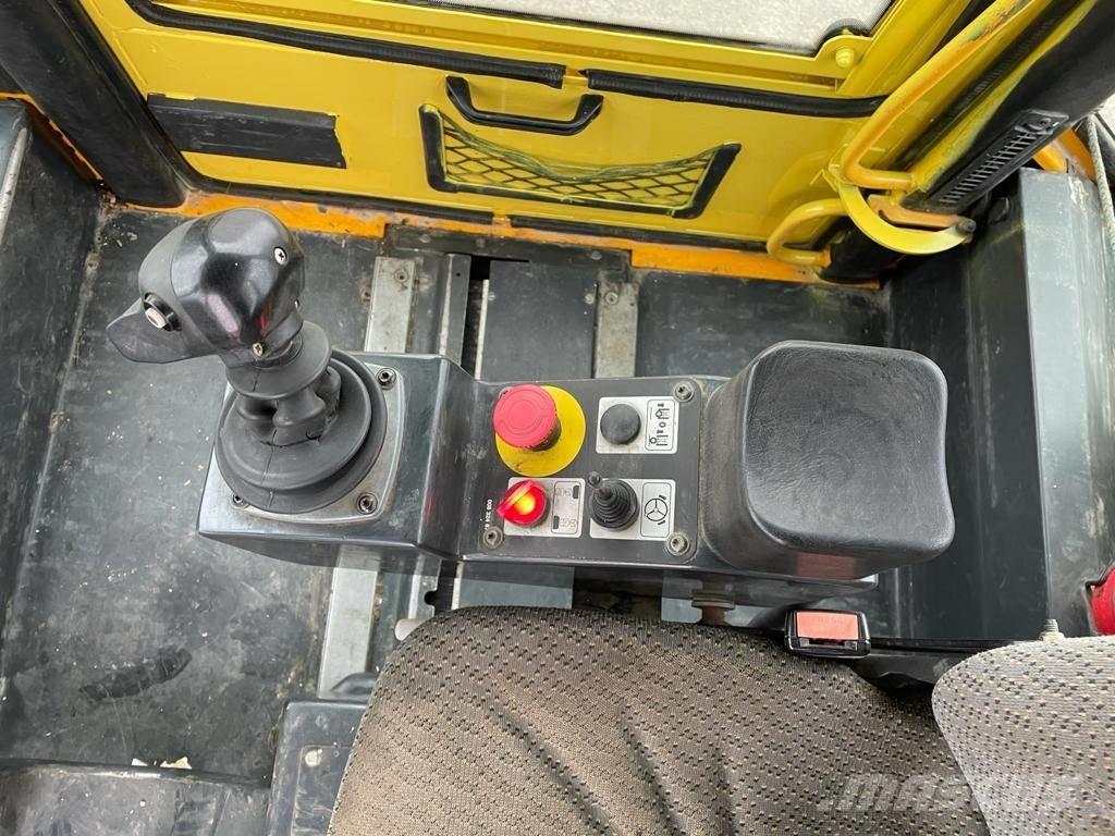 Bomag BW 170 AD Rodillos de doble tambor