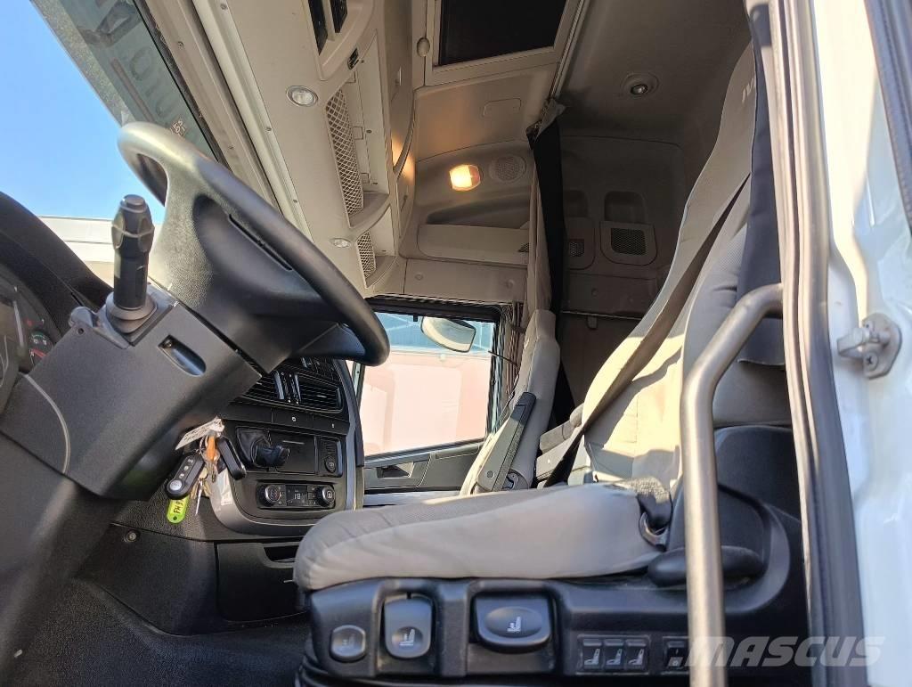 Iveco STRALIS 510 XP Camiones tractor