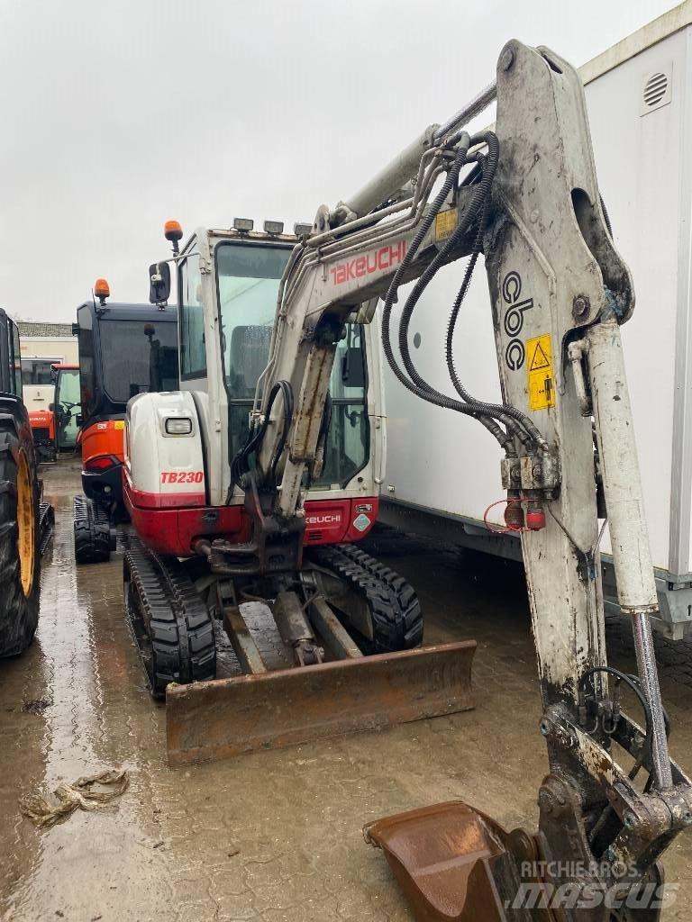 Takeuchi TB 230 Miniexcavadoras