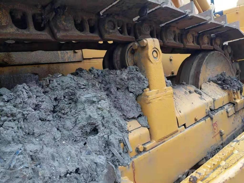 Shantui SD16 Buldozer sobre oruga