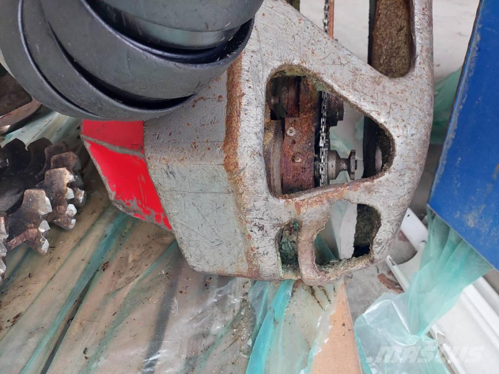 Komatsu 365.1 Cabezales cortadores