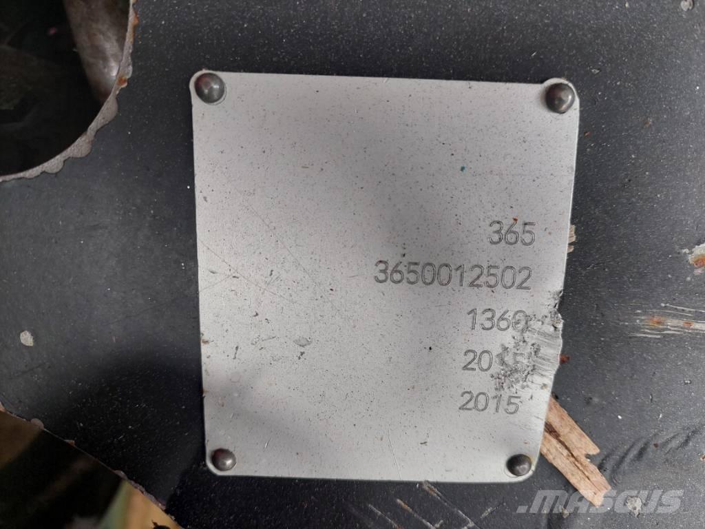 Komatsu 365.1 Cabezales cortadores