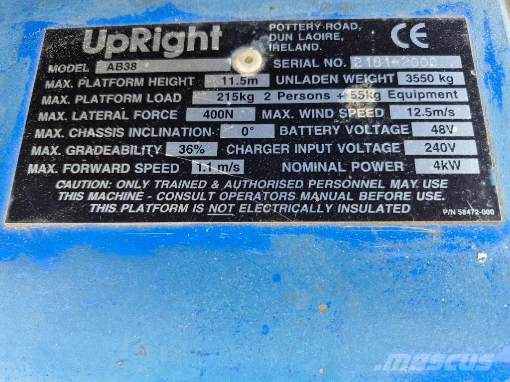 UpRight AB38 Plataformas con brazo de elevación manual