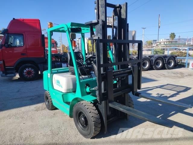 Mitsubishi FD 25 Camiones diesel