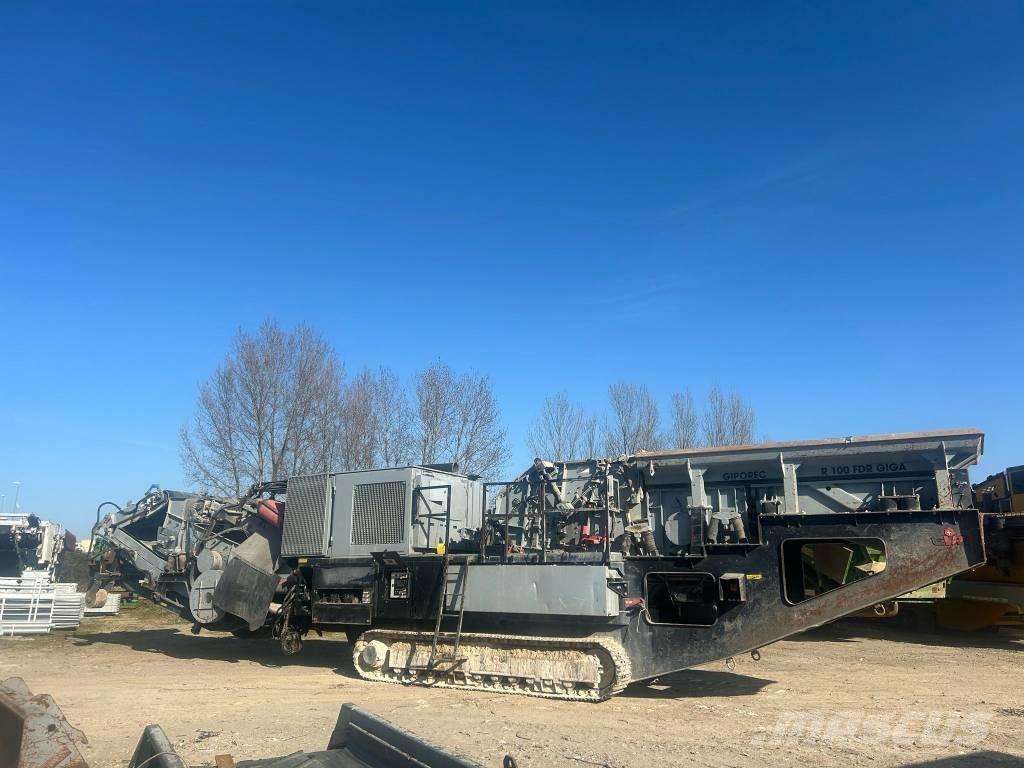 GIPO R100 FDR GIGA Trituradoras móviles